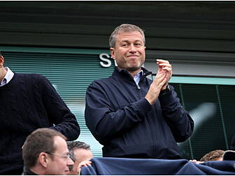Sale of Chelsea on hold as Abr...